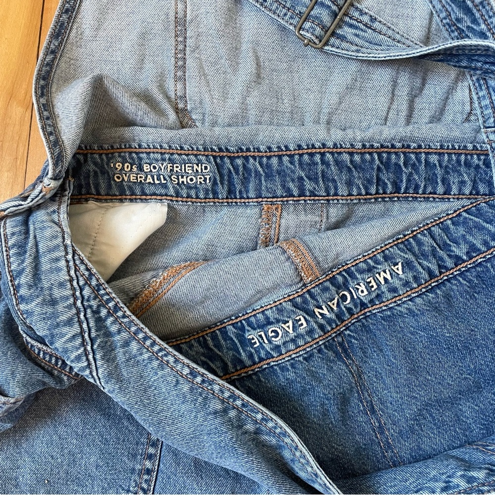 American Eagle Outfitters 90s boyfriend Denim Short Overalls - Picture 6 of 7